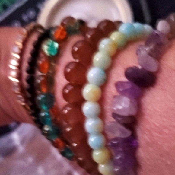 Chic Multi-Color Bracelet Collection - Picture 2 of 8
